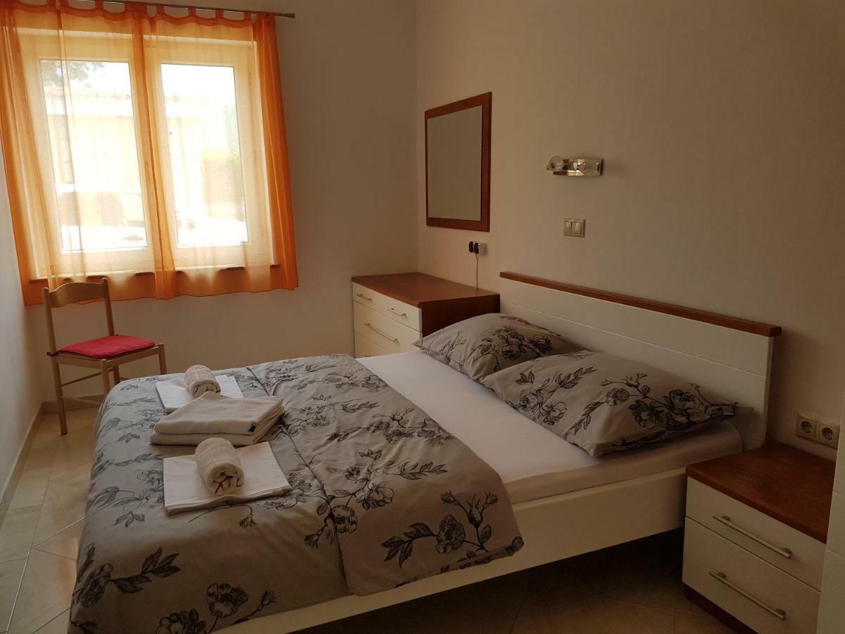Apartments Andrea II Baška Eksteriør billede